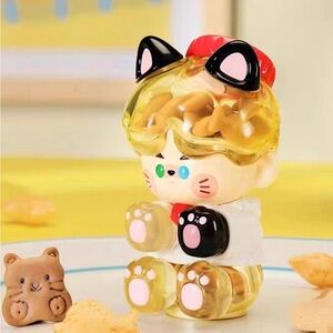 Cute Cat-Themed Pop Mart Pino Jelly - Kitty Biscuits Figure